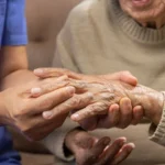पायात, हातात सूज व दुखणे: संधीवात (Rheumatoid Arthritis) मात करण्याचे ११ घरगुती उपाय